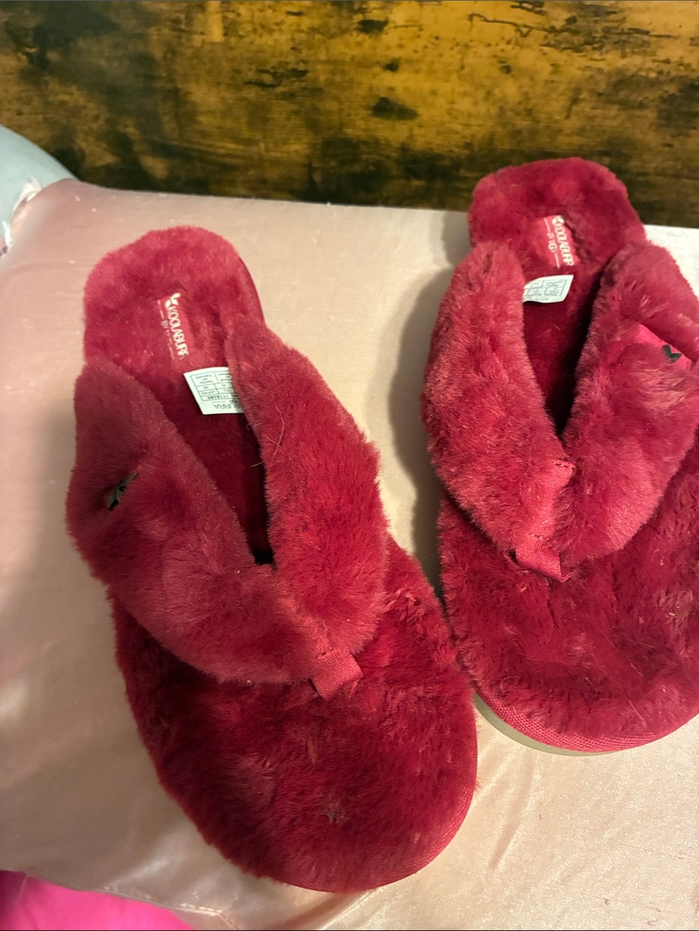 Koolaburra Women's Plush Slide Slippers in Deep Wine Red